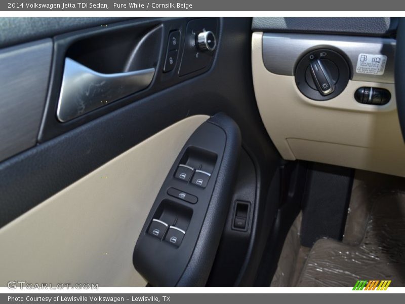 Pure White / Cornsilk Beige 2014 Volkswagen Jetta TDI Sedan