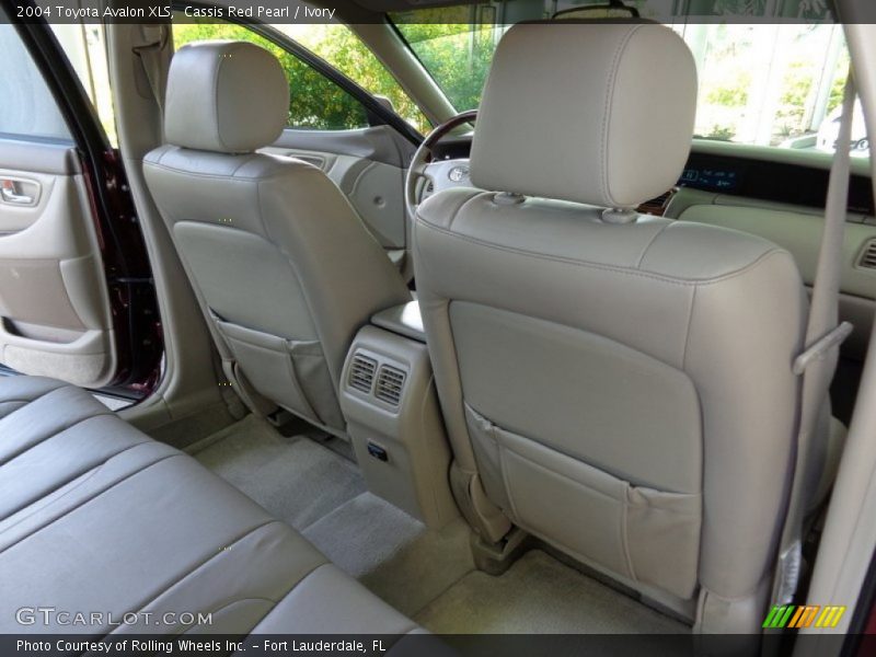 Cassis Red Pearl / Ivory 2004 Toyota Avalon XLS