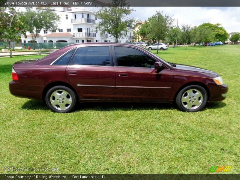 Cassis Red Pearl / Ivory 2004 Toyota Avalon XLS