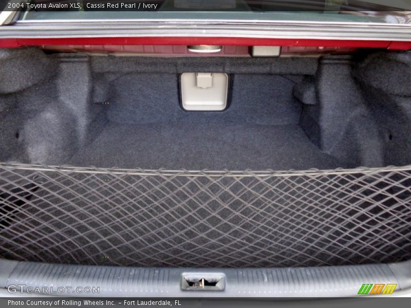 Cassis Red Pearl / Ivory 2004 Toyota Avalon XLS