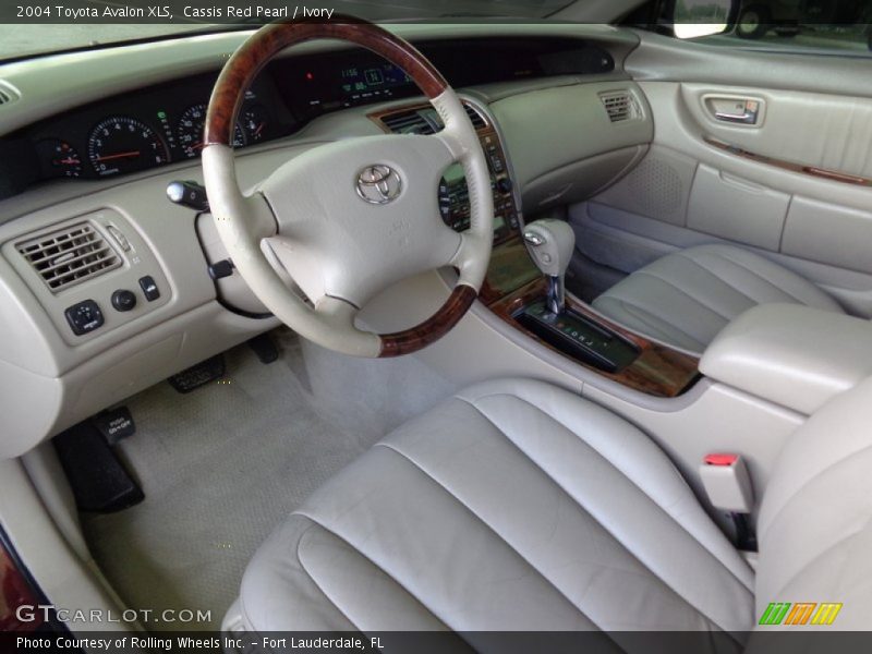 Cassis Red Pearl / Ivory 2004 Toyota Avalon XLS
