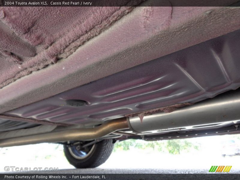 Cassis Red Pearl / Ivory 2004 Toyota Avalon XLS