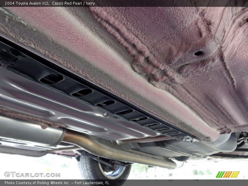 Cassis Red Pearl / Ivory 2004 Toyota Avalon XLS