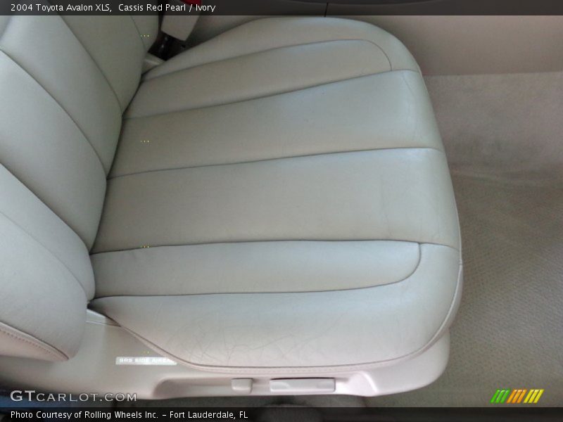 Cassis Red Pearl / Ivory 2004 Toyota Avalon XLS