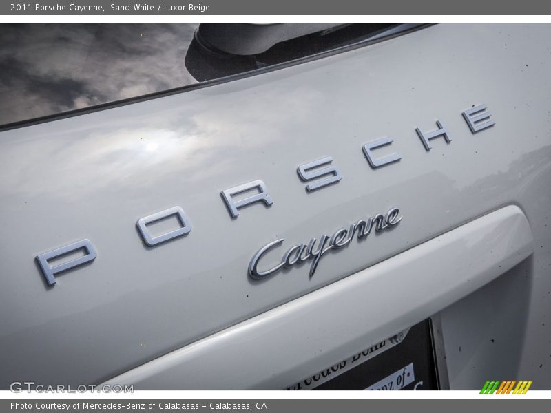 Sand White / Luxor Beige 2011 Porsche Cayenne
