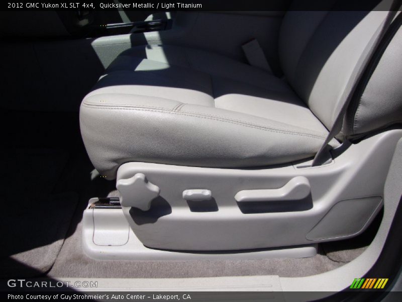 Quicksilver Metallic / Light Titanium 2012 GMC Yukon XL SLT 4x4