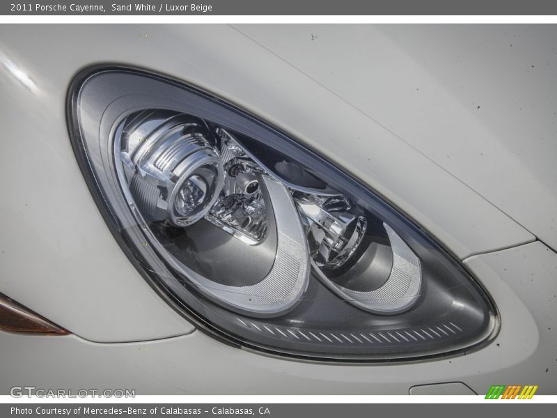 Sand White / Luxor Beige 2011 Porsche Cayenne