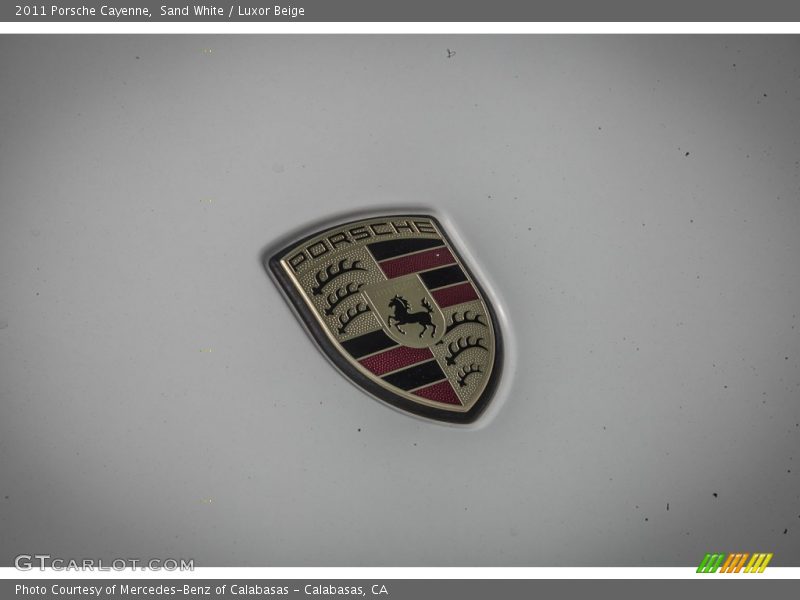  2011 Cayenne  Logo