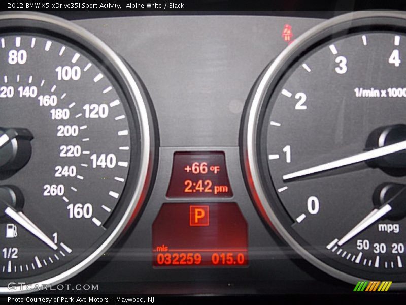 Alpine White / Black 2012 BMW X5 xDrive35i Sport Activity