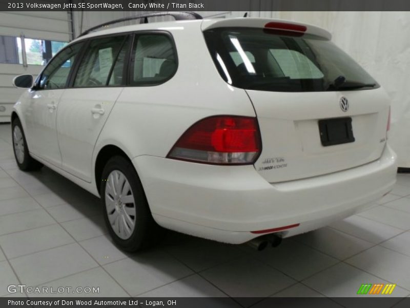 Candy White / Titan Black 2013 Volkswagen Jetta SE SportWagen