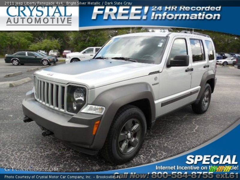 Bright Silver Metallic / Dark Slate Gray 2011 Jeep Liberty Renegade 4x4