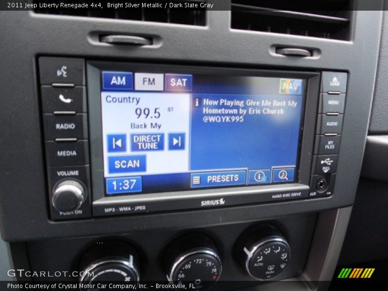 Bright Silver Metallic / Dark Slate Gray 2011 Jeep Liberty Renegade 4x4