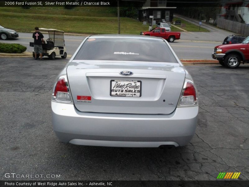 Silver Frost Metallic / Charcoal Black 2006 Ford Fusion SE