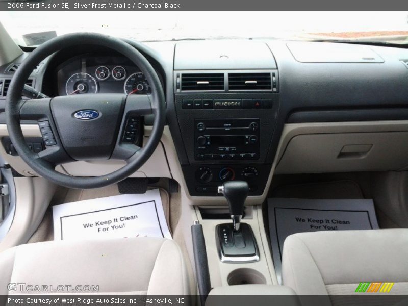  2006 Fusion SE Charcoal Black Interior