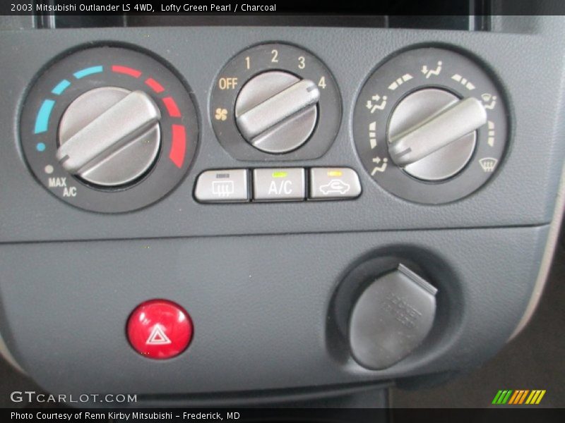Lofty Green Pearl / Charcoal 2003 Mitsubishi Outlander LS 4WD
