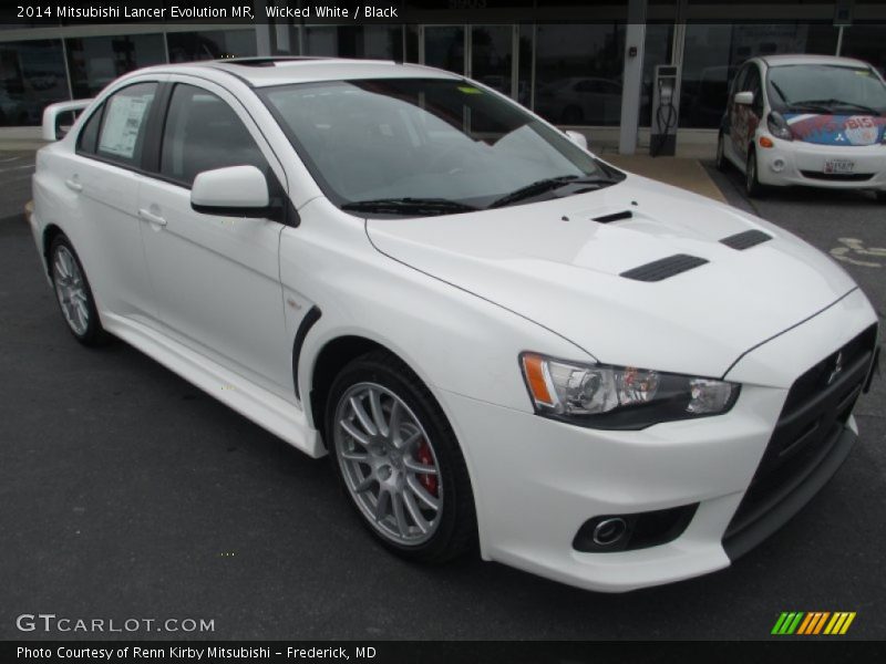 Front 3/4 View of 2014 Lancer Evolution MR