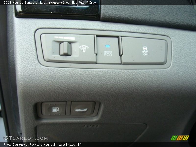 Iridescent Silver Blue Pearl / Gray 2013 Hyundai Sonata Limited