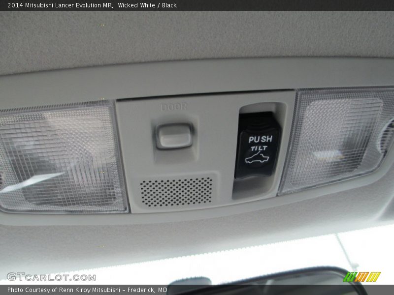 Wicked White / Black 2014 Mitsubishi Lancer Evolution MR