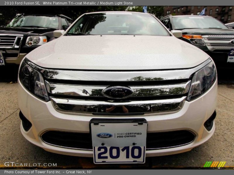 White Platinum Tri-coat Metallic / Medium Light Stone 2010 Ford Fusion SE