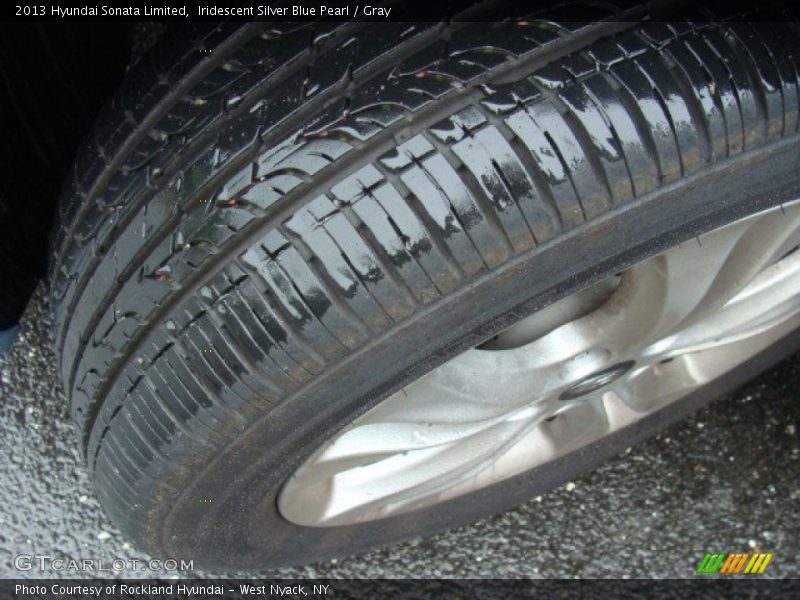 Iridescent Silver Blue Pearl / Gray 2013 Hyundai Sonata Limited