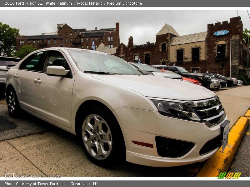 White Platinum Tri-coat Metallic / Medium Light Stone 2010 Ford Fusion SE