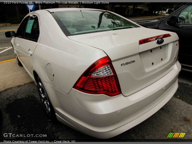 White Platinum Tri-coat Metallic / Medium Light Stone 2010 Ford Fusion SE