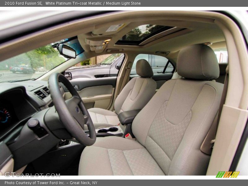 White Platinum Tri-coat Metallic / Medium Light Stone 2010 Ford Fusion SE