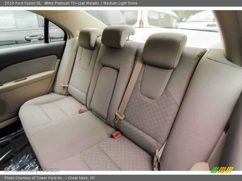 White Platinum Tri-coat Metallic / Medium Light Stone 2010 Ford Fusion SE