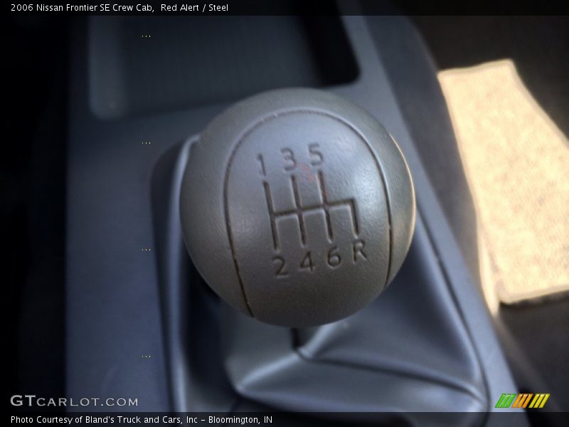 2006 Frontier SE Crew Cab 6 Speed Manual Shifter