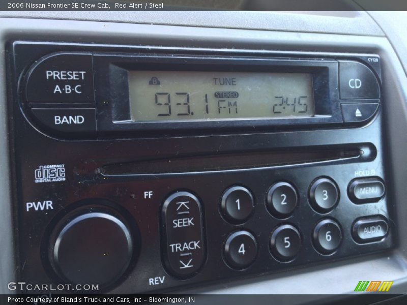 Red Alert / Steel 2006 Nissan Frontier SE Crew Cab