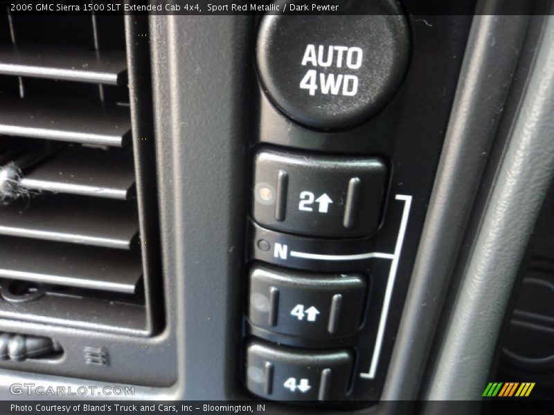 Controls of 2006 Sierra 1500 SLT Extended Cab 4x4