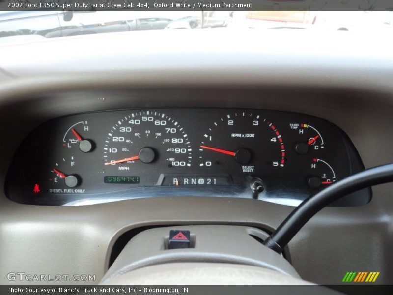 Oxford White / Medium Parchment 2002 Ford F350 Super Duty Lariat Crew Cab 4x4