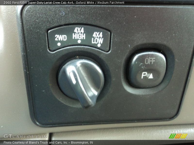 Oxford White / Medium Parchment 2002 Ford F350 Super Duty Lariat Crew Cab 4x4
