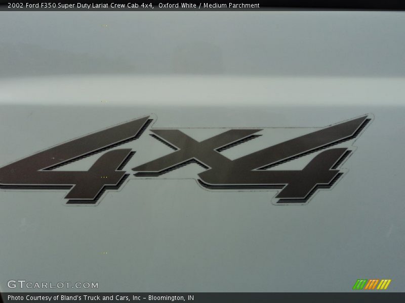 Oxford White / Medium Parchment 2002 Ford F350 Super Duty Lariat Crew Cab 4x4