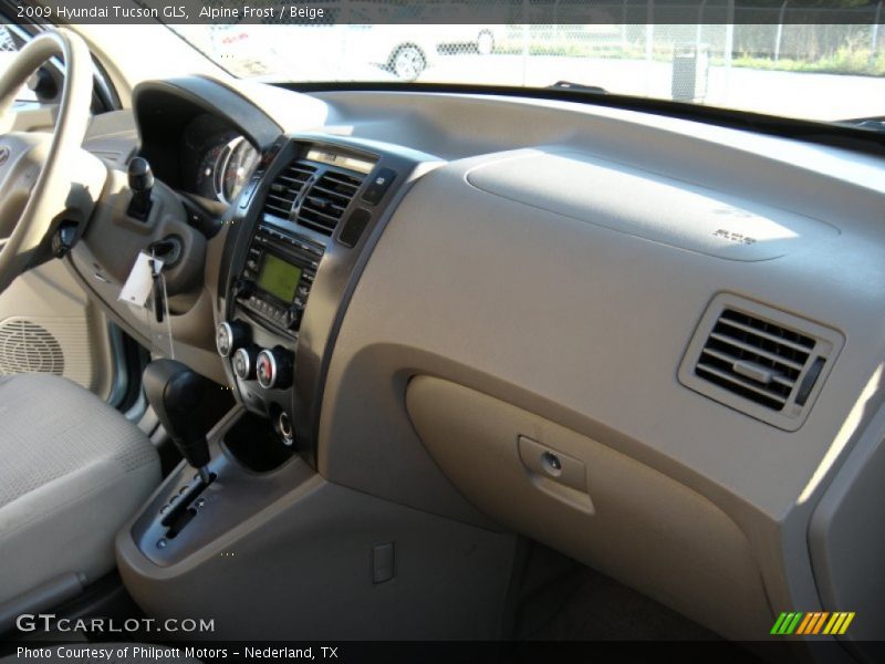 Alpine Frost / Beige 2009 Hyundai Tucson GLS