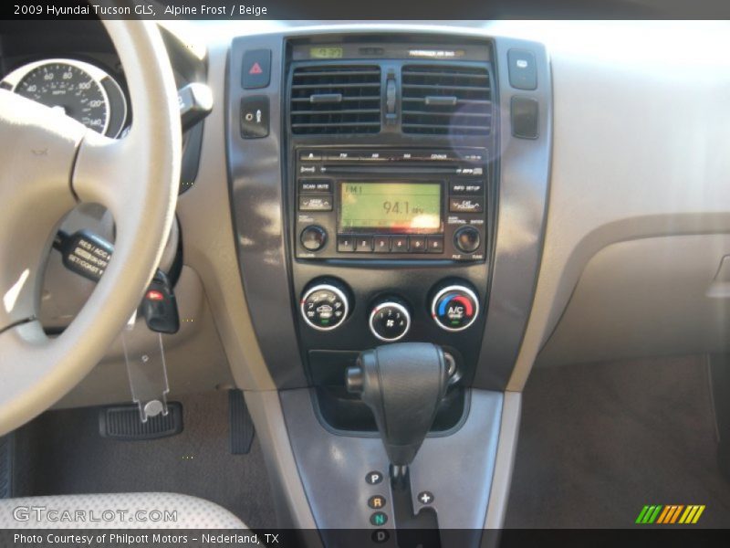 Alpine Frost / Beige 2009 Hyundai Tucson GLS