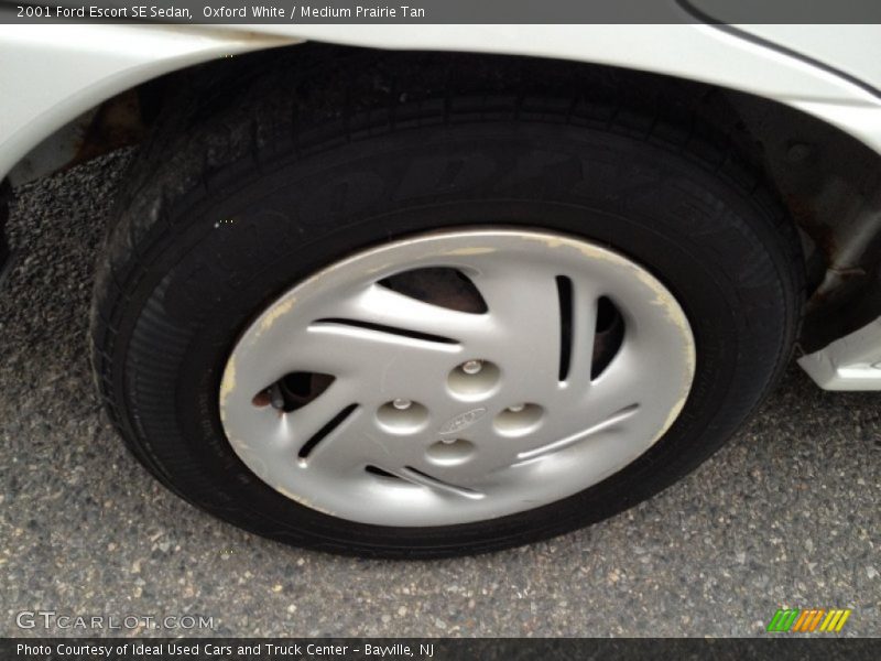 Oxford White / Medium Prairie Tan 2001 Ford Escort SE Sedan