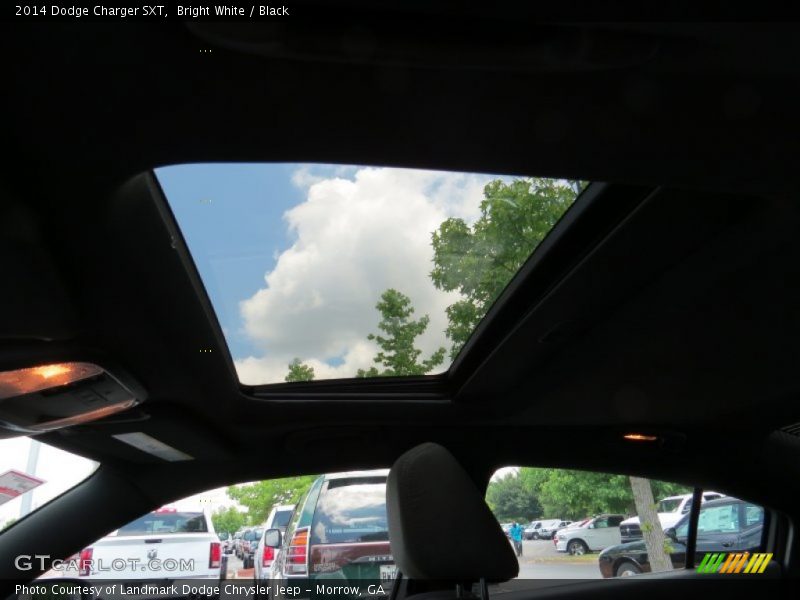 Bright White / Black 2014 Dodge Charger SXT