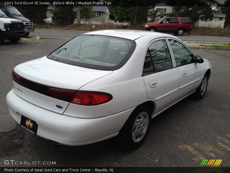 Oxford White / Medium Prairie Tan 2001 Ford Escort SE Sedan