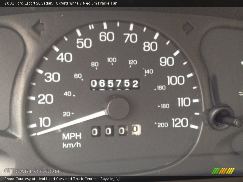 Oxford White / Medium Prairie Tan 2001 Ford Escort SE Sedan