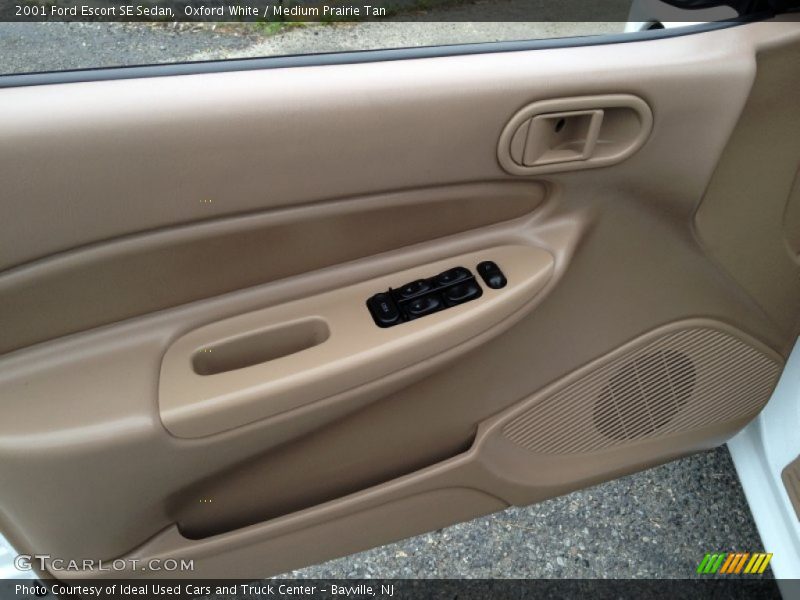 Oxford White / Medium Prairie Tan 2001 Ford Escort SE Sedan