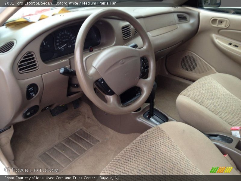 Oxford White / Medium Prairie Tan 2001 Ford Escort SE Sedan