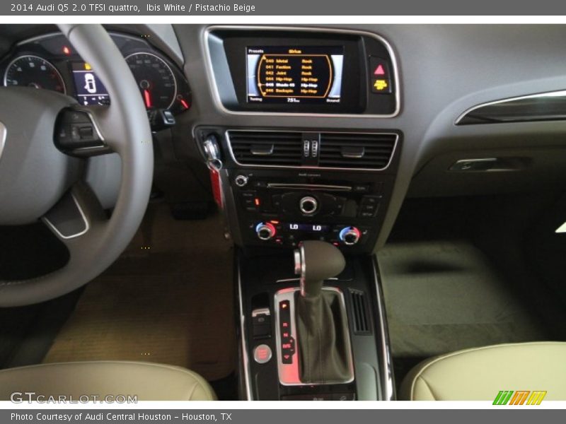 Ibis White / Pistachio Beige 2014 Audi Q5 2.0 TFSI quattro