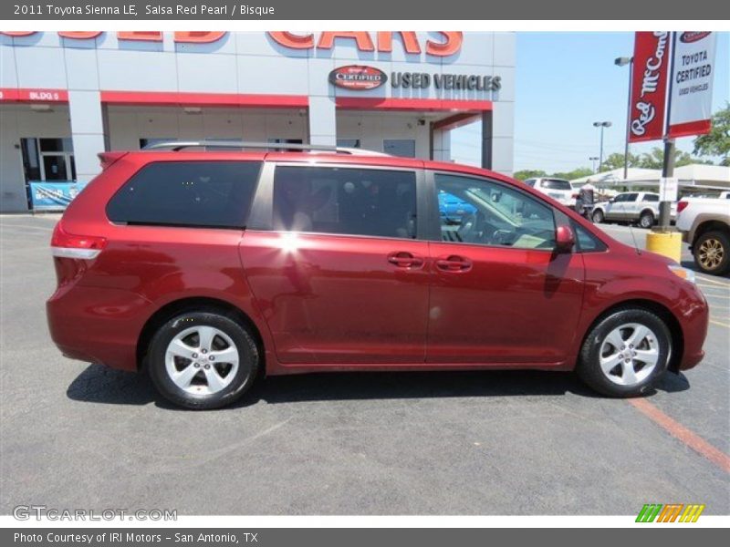 Salsa Red Pearl / Bisque 2011 Toyota Sienna LE