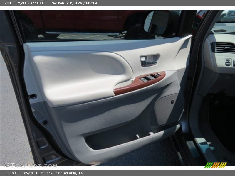 Predawn Gray Mica / Bisque 2011 Toyota Sienna XLE