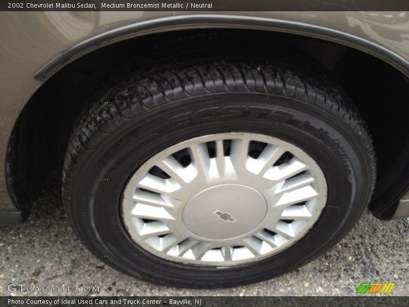 Medium Bronzemist Metallic / Neutral 2002 Chevrolet Malibu Sedan