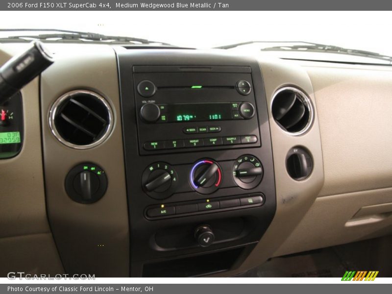 Medium Wedgewood Blue Metallic / Tan 2006 Ford F150 XLT SuperCab 4x4