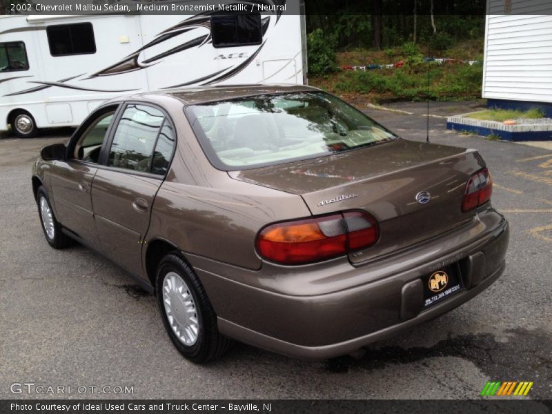Medium Bronzemist Metallic / Neutral 2002 Chevrolet Malibu Sedan