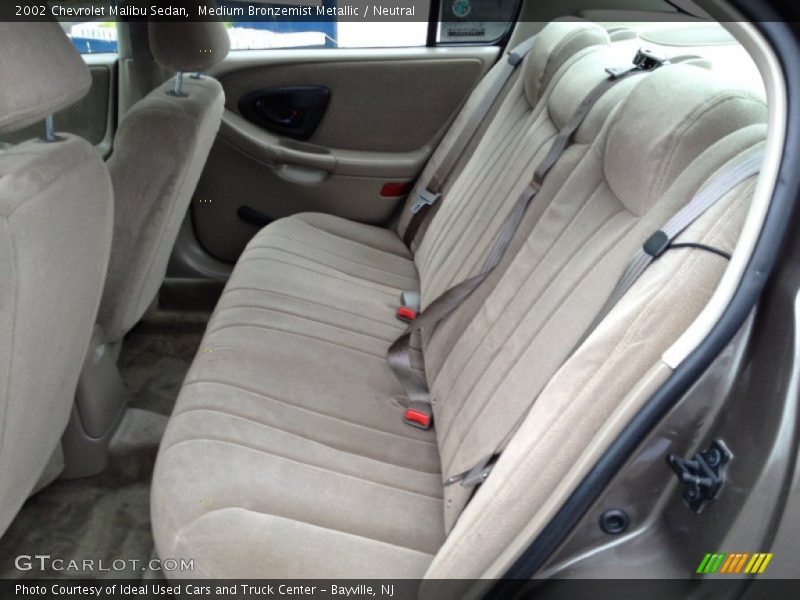 Medium Bronzemist Metallic / Neutral 2002 Chevrolet Malibu Sedan