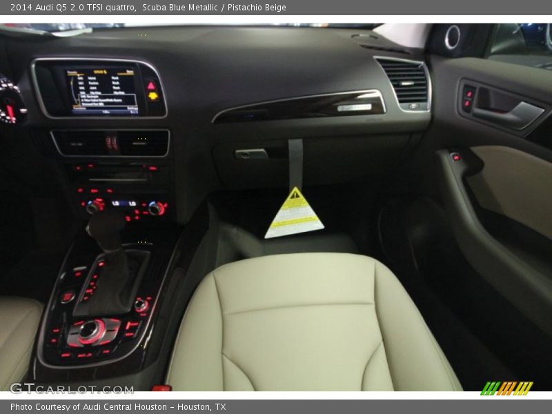 Scuba Blue Metallic / Pistachio Beige 2014 Audi Q5 2.0 TFSI quattro